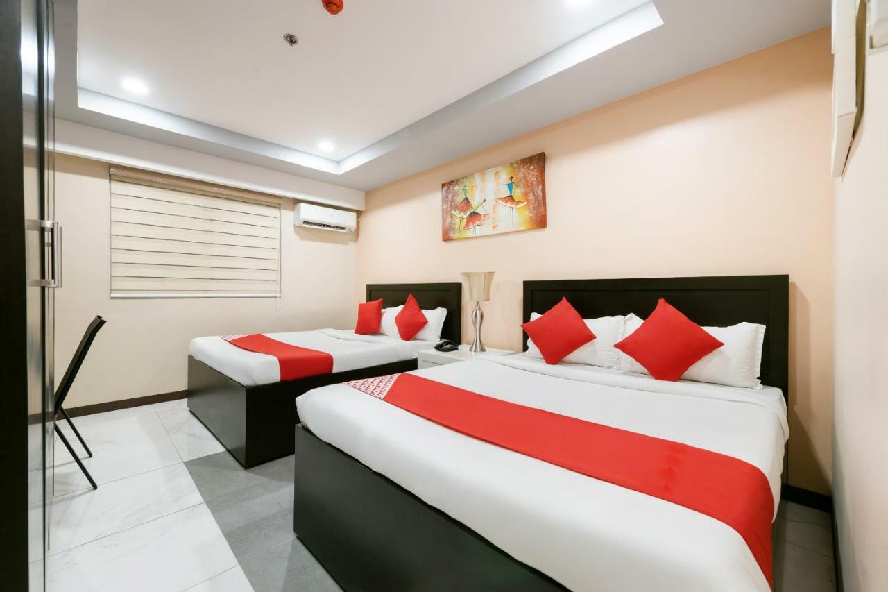 Oyo 171 Amore Hotel Muntinlupa City Exterior photo